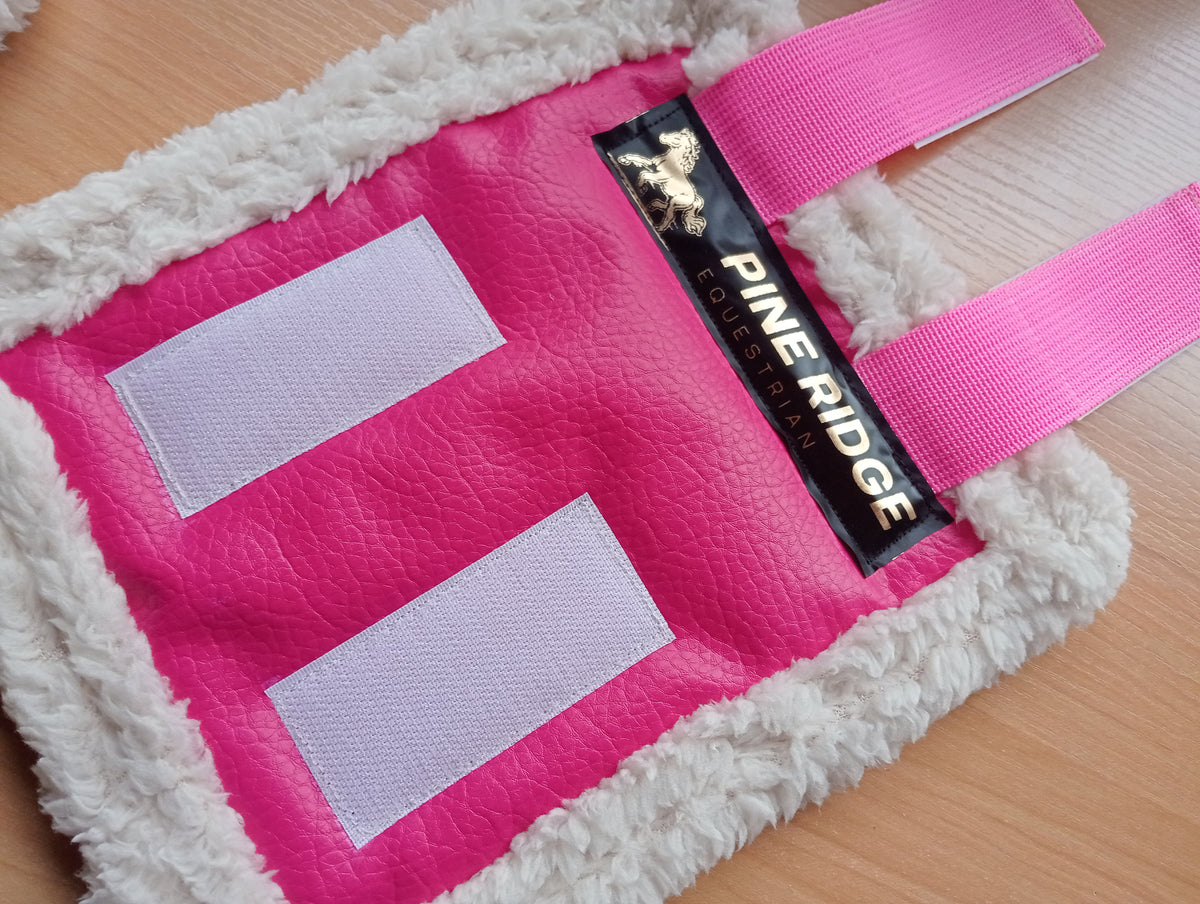 Boots - Pink Hack
