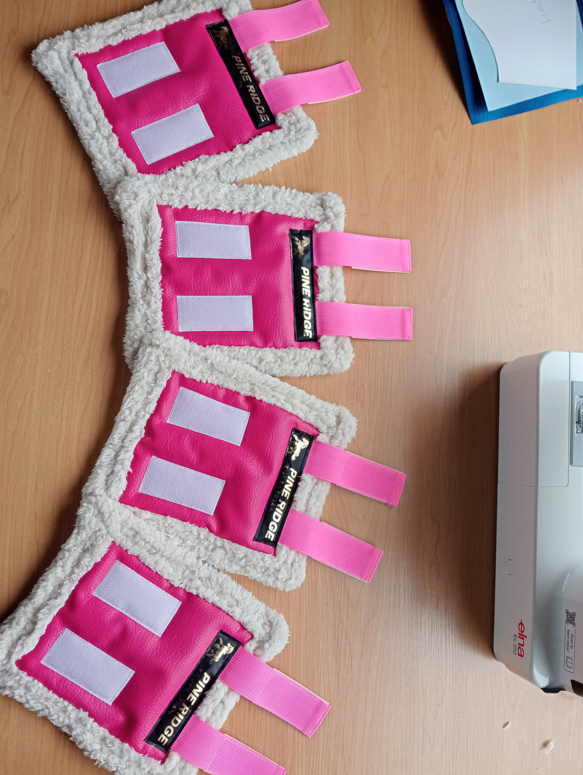 Boots - Pink Hack